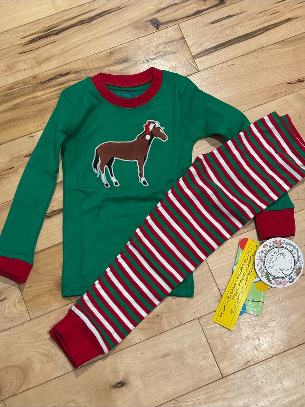 ❤️Sara's Prints Green & Red Horse Applique Kids Pajama Set